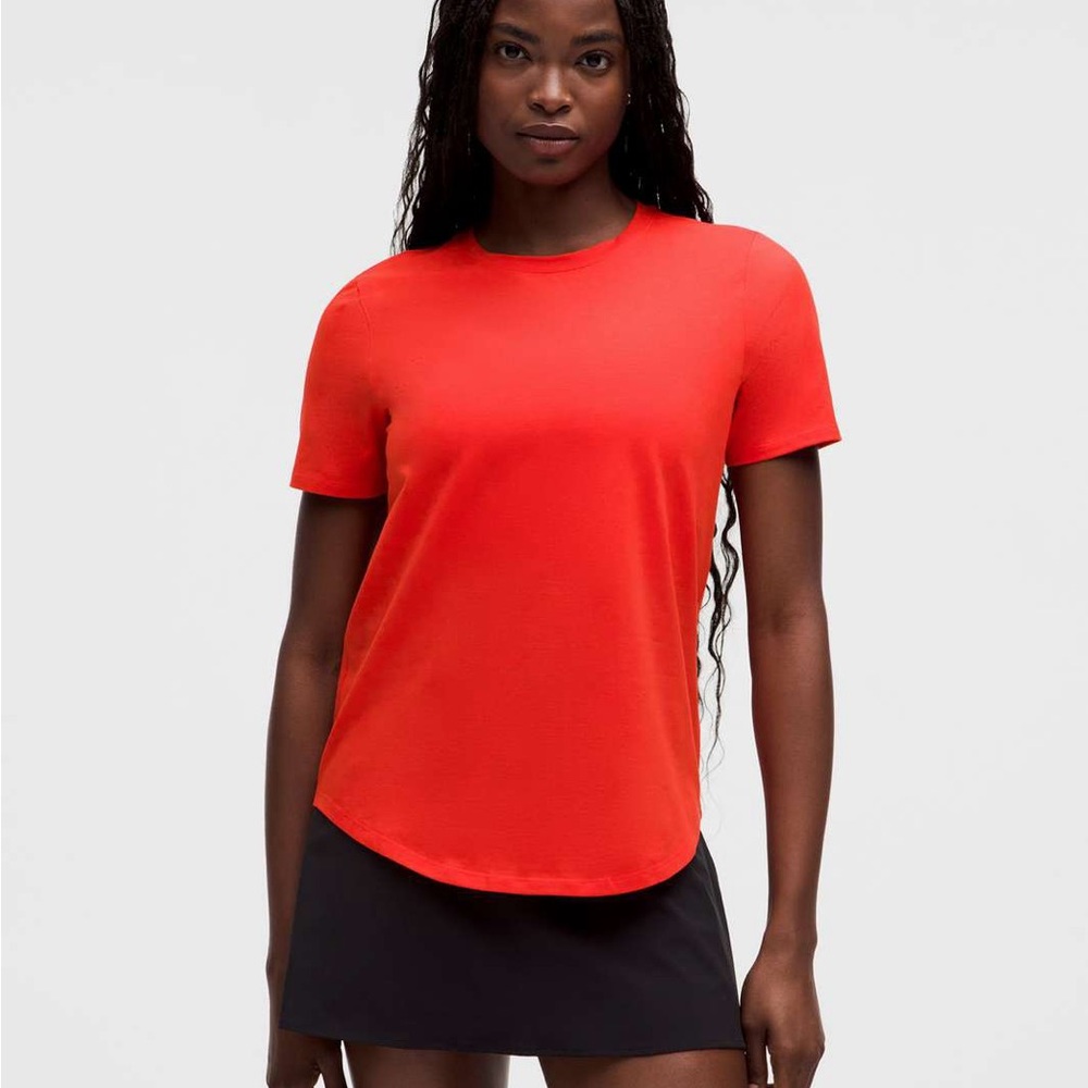 NWOT Lululemon Athletica Love Curved-Hem Crewneck T-Shirt 4